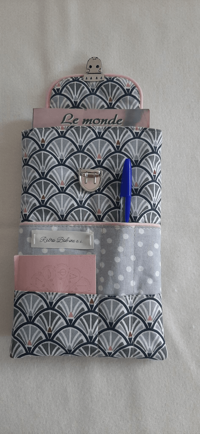 Lisette - Format XS pour livre de poche ou liseuse